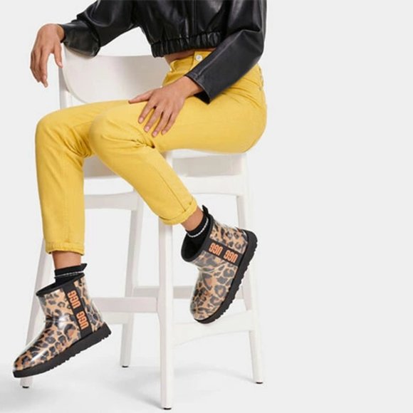 UGG Women's Classic Clear Mini Panther Fashion Boot